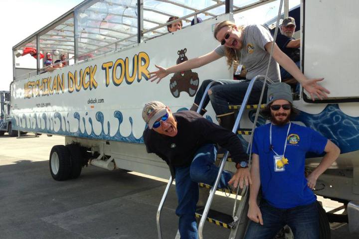 people on tour ladder